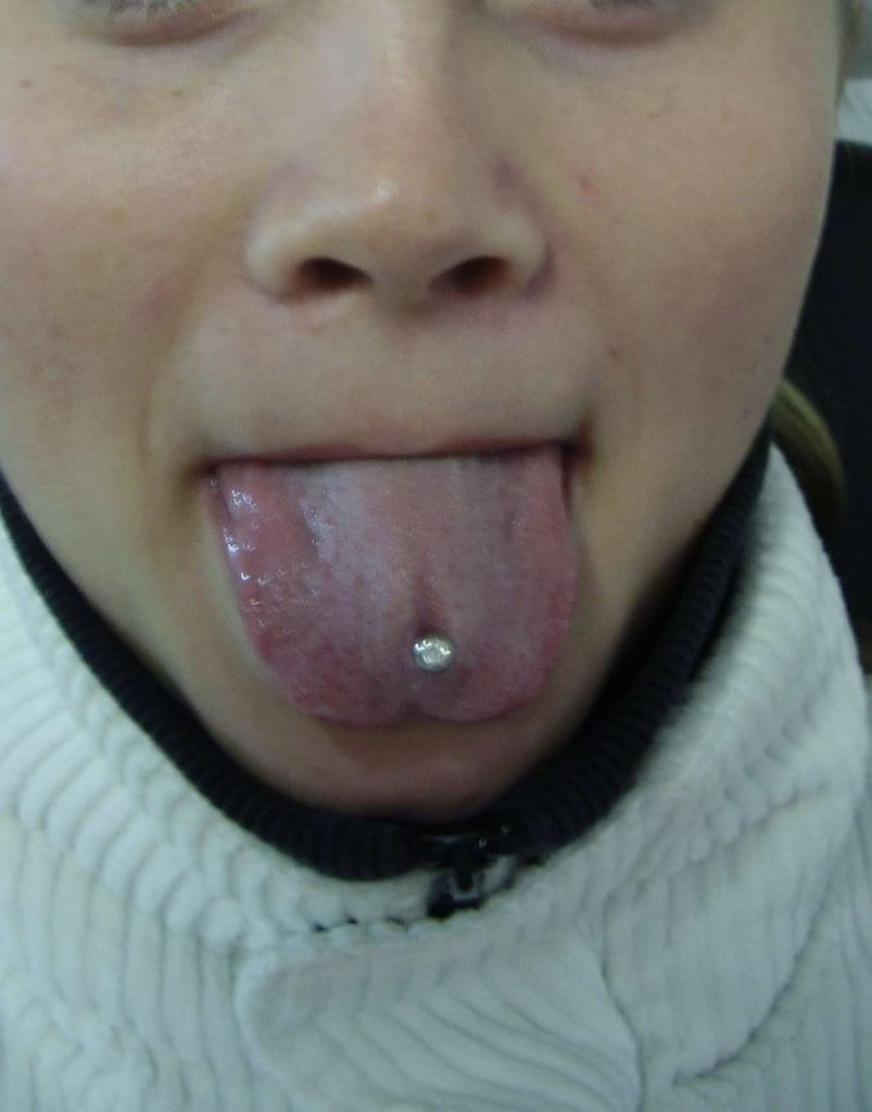 Jazykový piercing